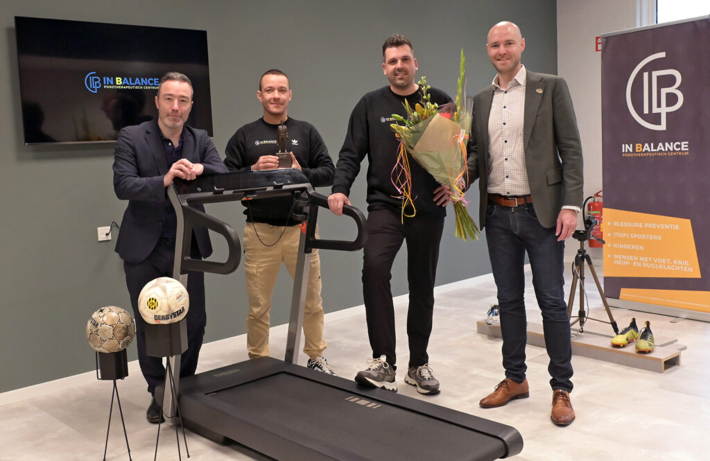 De wethouders Tim Weijers (Ruimtelijke Ordening) en Alexander Geers (Economische Zaken) bezochten onlangs In Balance Podotherapeutisch Centrum in Kerkrade West. “Mooi dat we als gemeente het ruimtelijk mogelijk hebben kunnen maken dat deze gezondheidsvoorziening zich op een goed bereikbare locatie heeft kunnen vestigen”, aldus wethouder Tim Weijers.